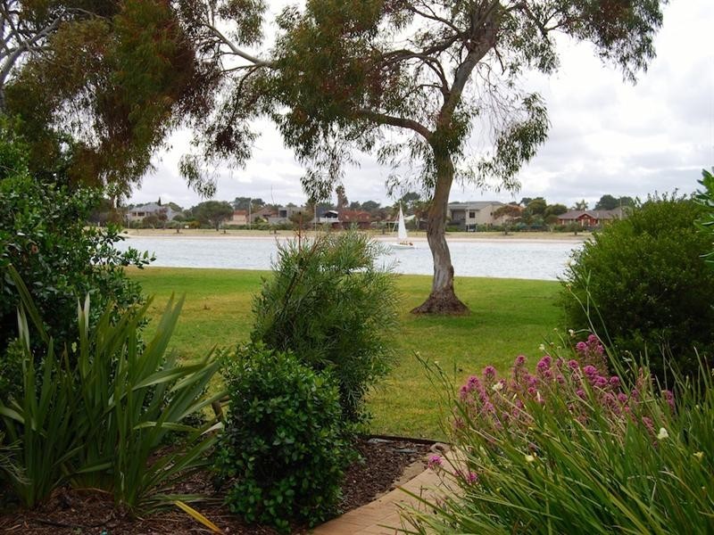 5/68 Military Road, Tennyson SA 5022