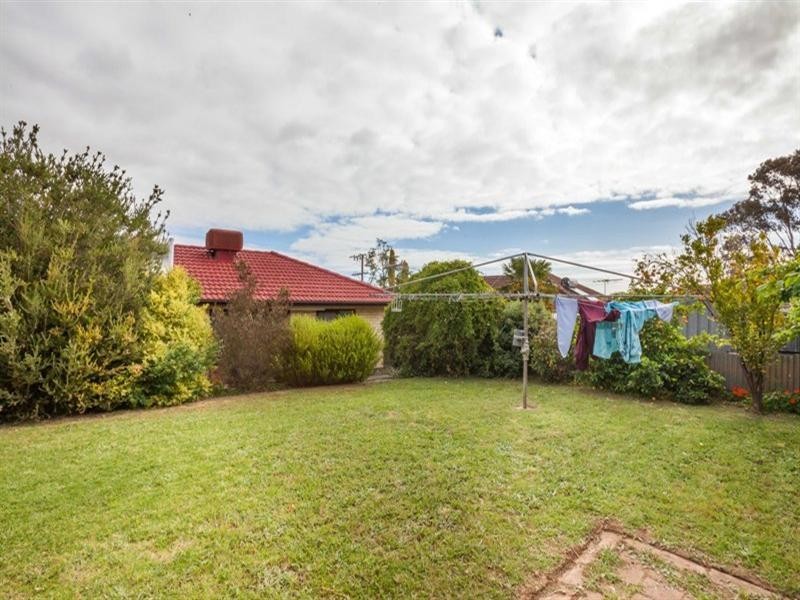 25 Sedunary Road, Morphett Vale SA 5162