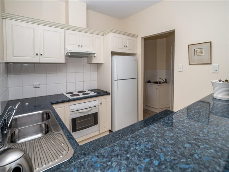 33 Railway Terrace, Mile End SA 5031
