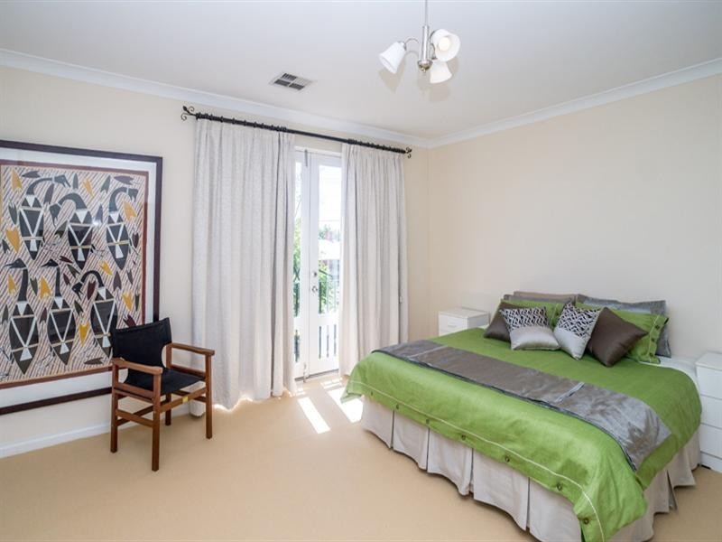 33 Railway Terrace, Mile End SA 5031