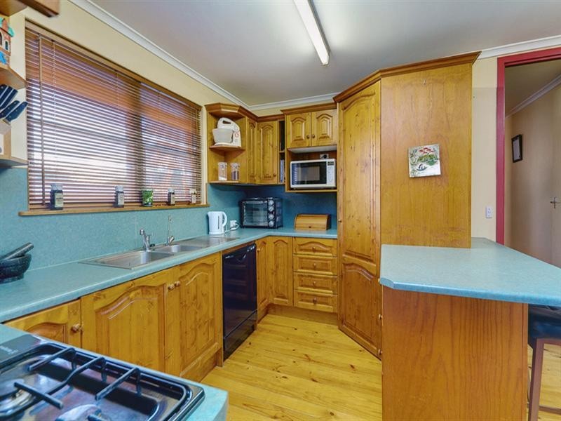 33 Balkara Road, Para Hills West SA 5096