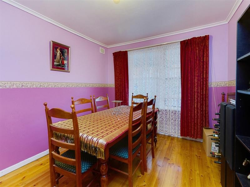 33 Balkara Road, Para Hills West SA 5096