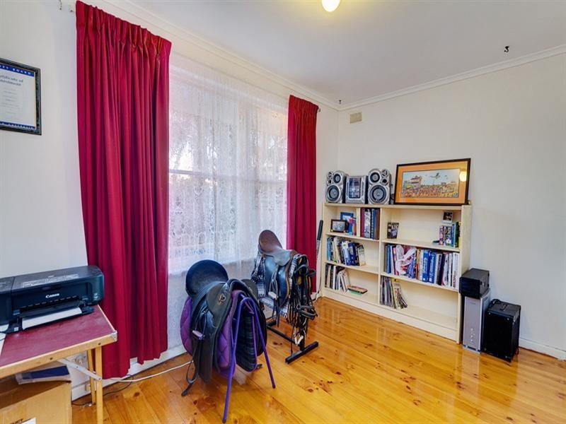 33 Balkara Road, Para Hills West SA 5096