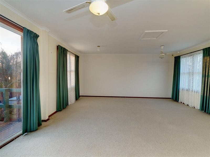 33 Balkara Road, Para Hills West SA 5096