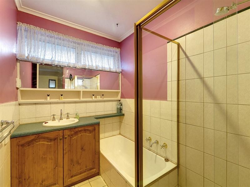 33 Balkara Road, Para Hills West SA 5096