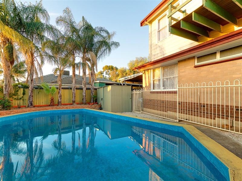 33 Balkara Road, Para Hills West SA 5096