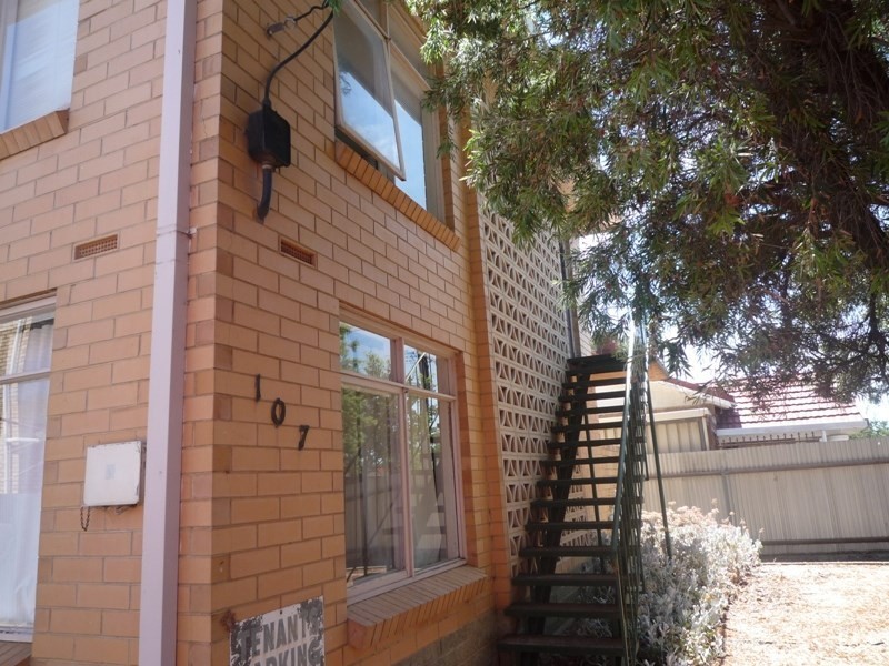 2/107 Crittenden Road, Findon SA 5023