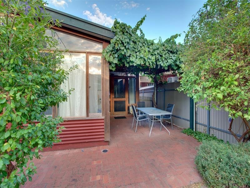 24a Falcon Avenue, Mile End SA 5031