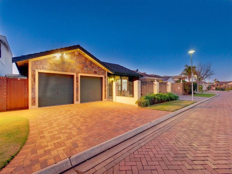 9 Siesta Court, West Lakes SA 5021