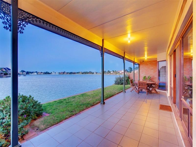 9 Siesta Court, West Lakes SA 5021