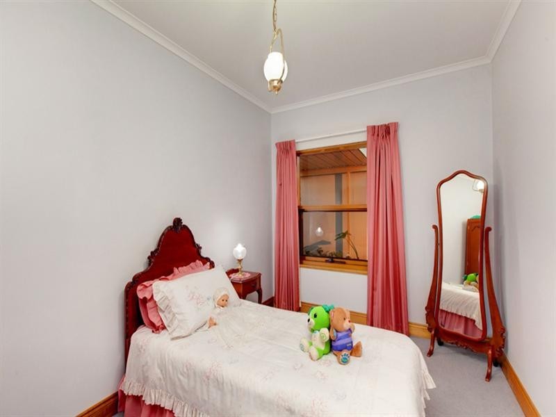 9 Siesta Court, West Lakes SA 5021