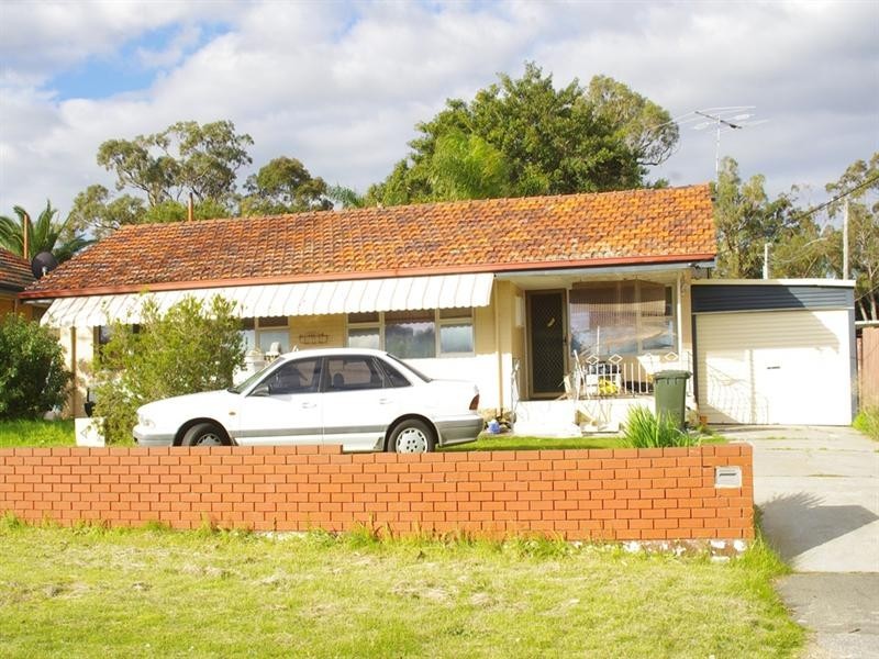 20 Chisholm Way, Balga WA 6061