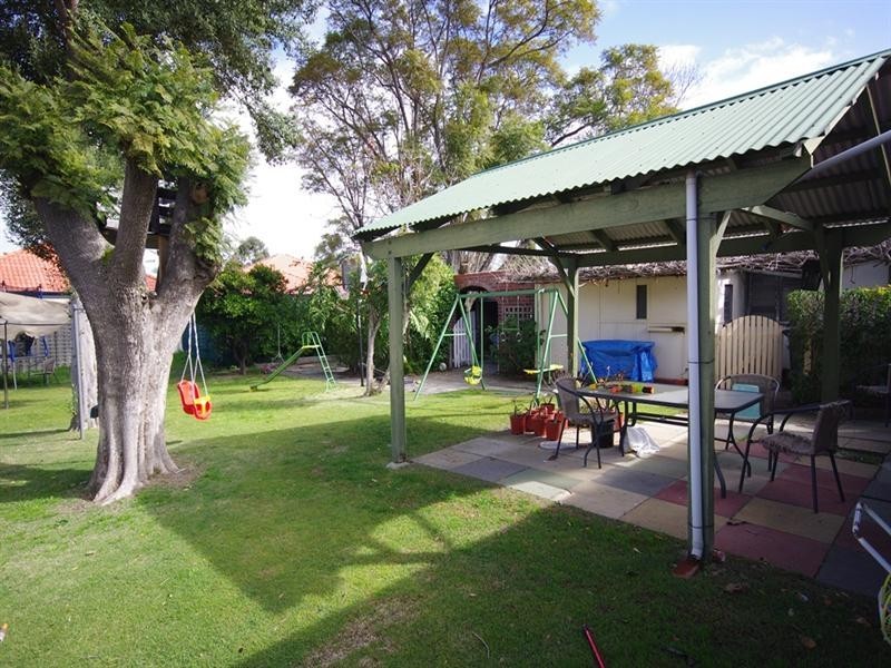 6 Welburn Street, Nollamara WA 6061