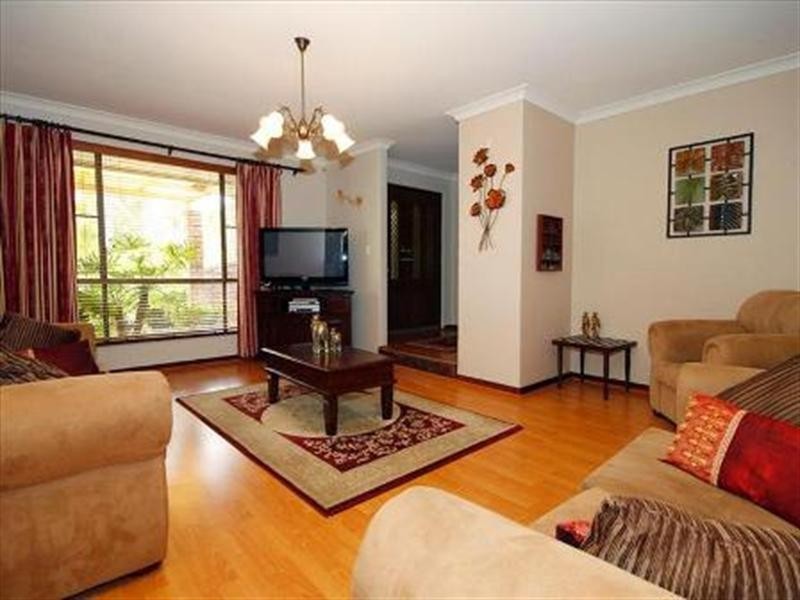 14 Highview Rise, Ballajura WA 6066