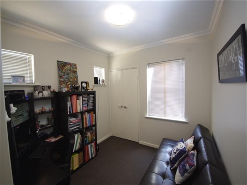 45a Ravenswood Drive, Nollamara WA 6061