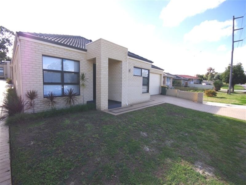 45a Ravenswood Drive, Nollamara WA 6061