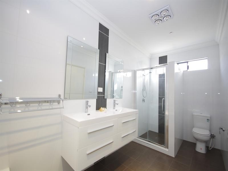 477 Kingsway, Landsdale WA 6065