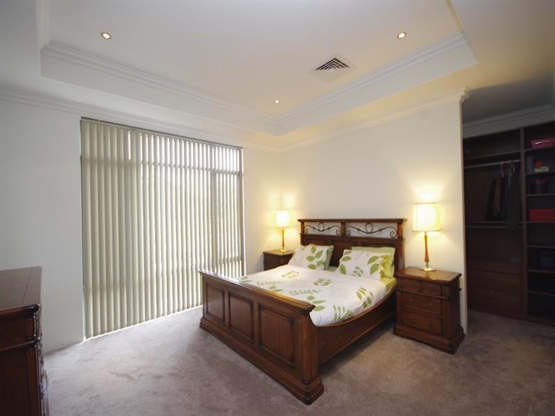 477 Kingsway, Landsdale WA 6065