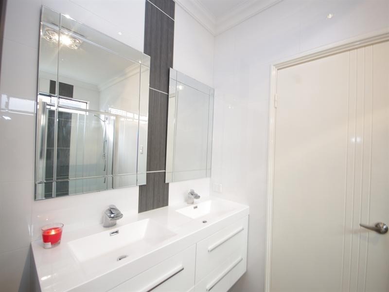 477 Kingsway, Landsdale WA 6065