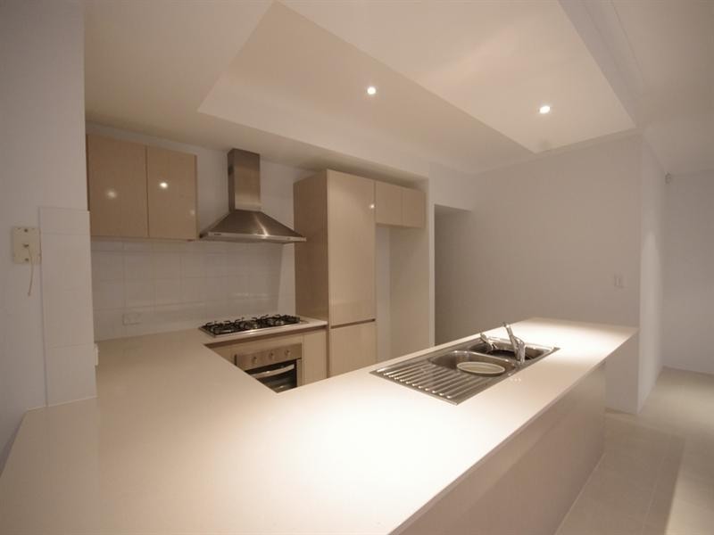 16 Hoypoy Gardens, Darch WA 6065