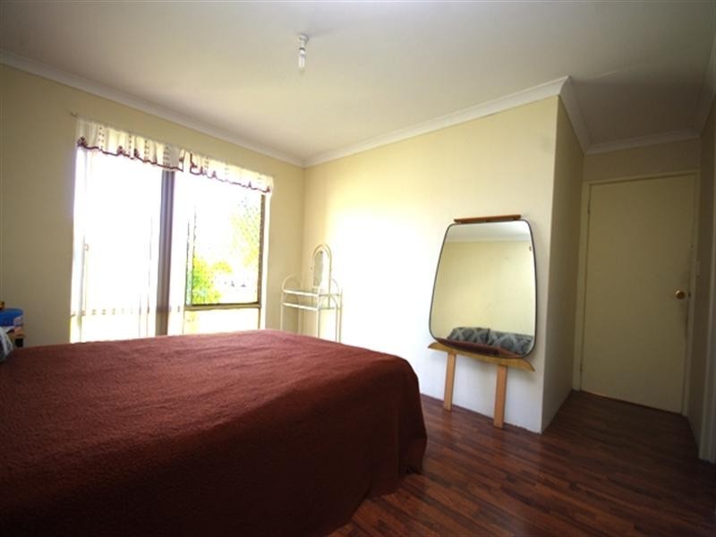 10 Palgrave Elbow, Marangaroo WA 6064