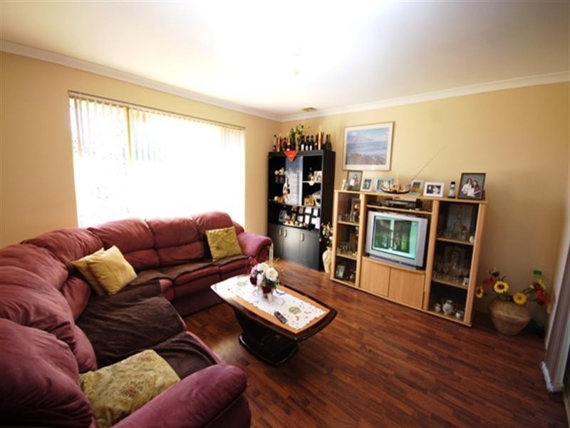 10 Palgrave Elbow, Marangaroo WA 6064