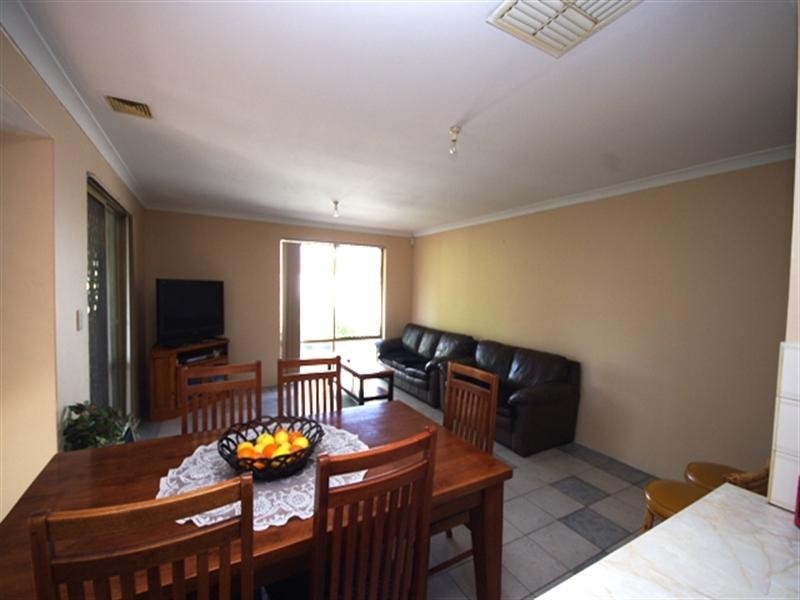 10 Palgrave Elbow, Marangaroo WA 6064