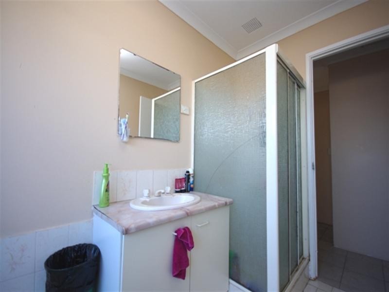 10 Palgrave Elbow, Marangaroo WA 6064