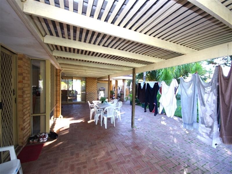 10 Palgrave Elbow, Marangaroo WA 6064