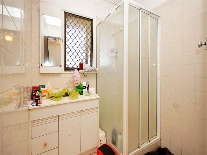 30 Mereworth Way, Girrawheen WA 6064