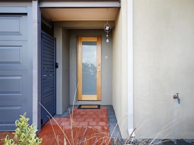 46 Hollins Bend, Madeley WA 6065