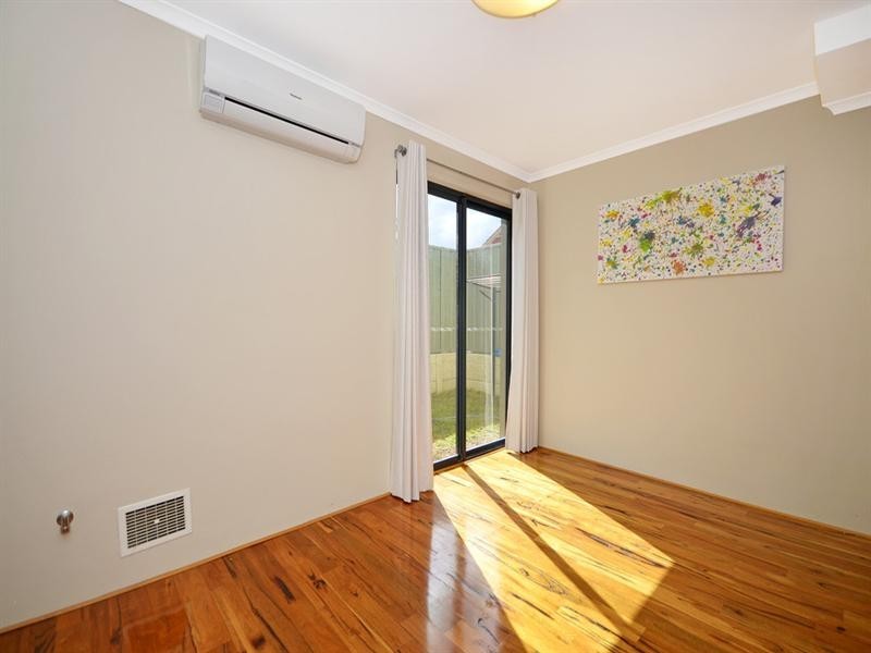 46 Hollins Bend, Madeley WA 6065