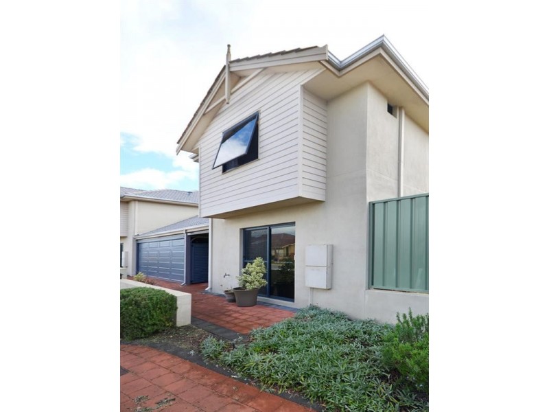 46 Hollins Bend, Madeley WA 6065