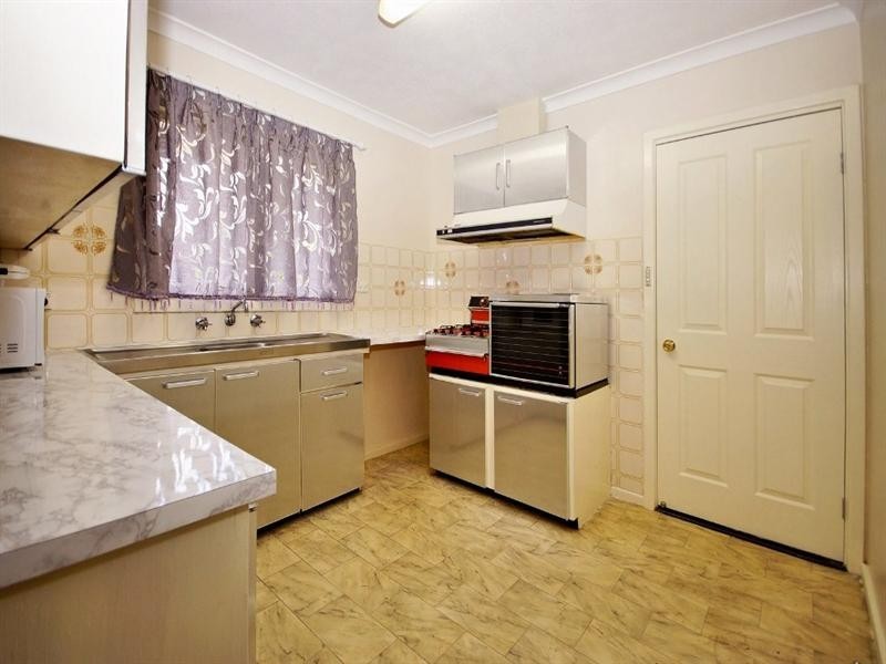 36 Loughton Way, Balga WA 6061