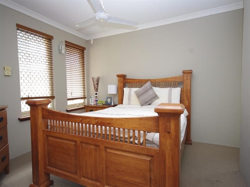 17 Ungaroo Road, Westminster WA 6061