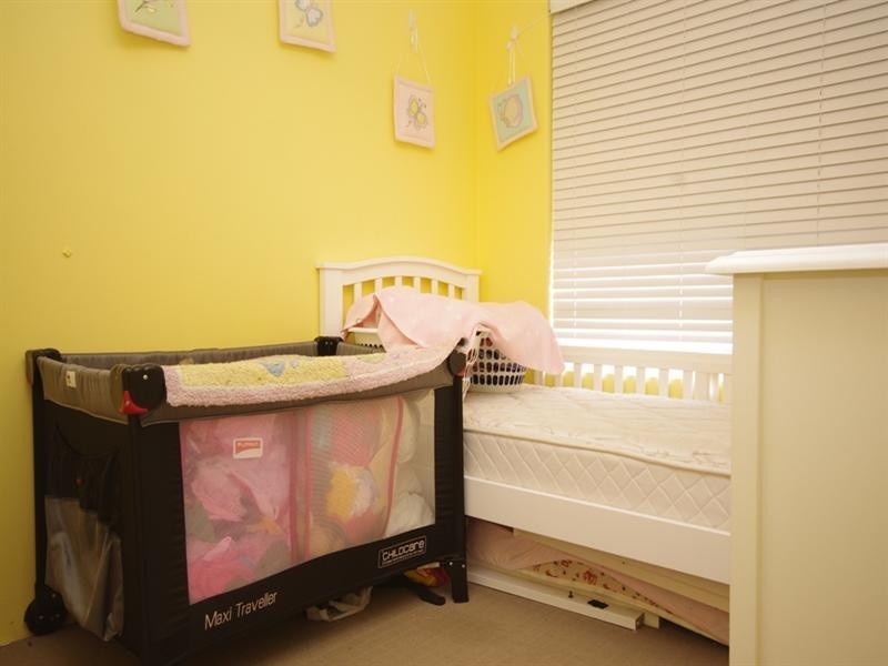 17 Ungaroo Road, Westminster WA 6061