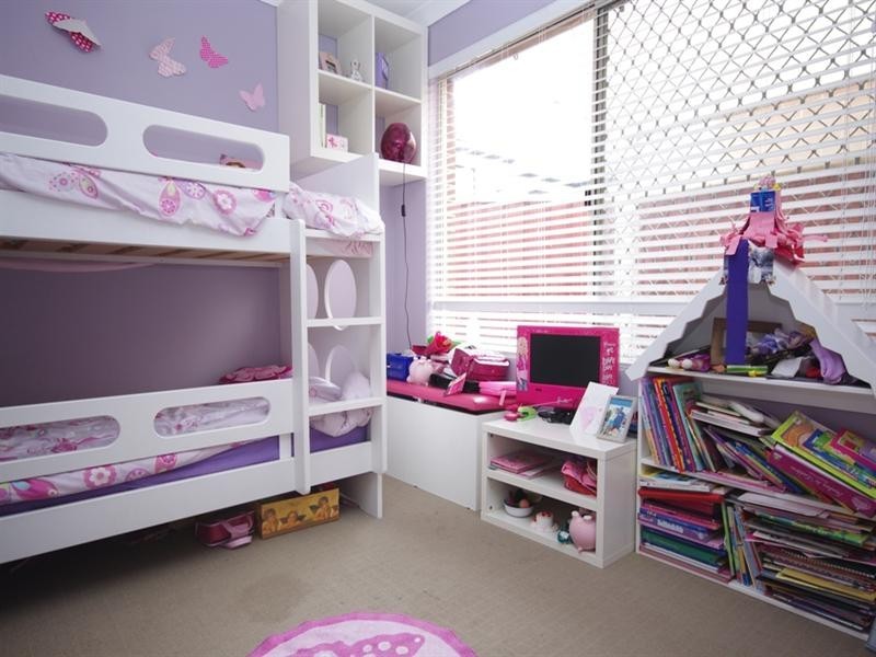 17 Ungaroo Road, Westminster WA 6061