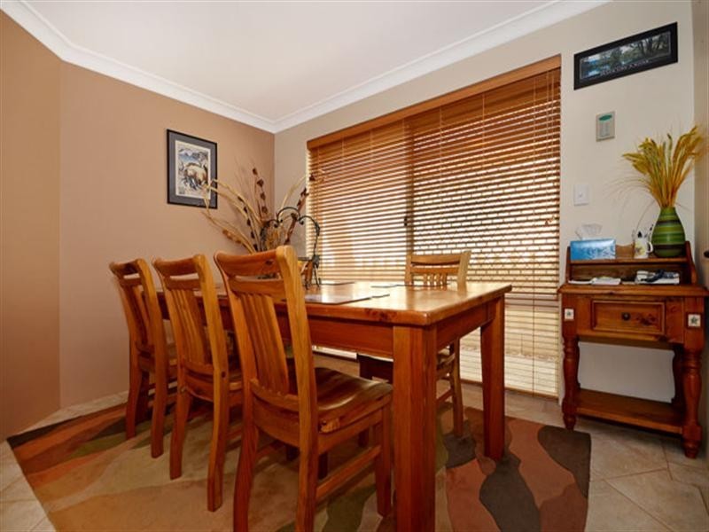 73 Rochester Circle, Balga WA 6061