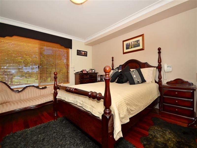 73 Rochester Circle, Balga WA 6061