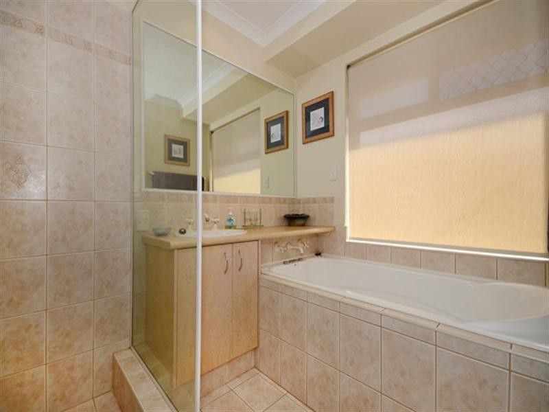 73 Rochester Circle, Balga WA 6061