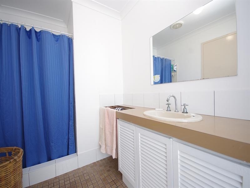 16 Arnos Way, Girrawheen WA 6064