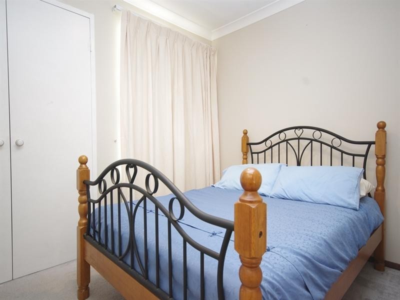 16 Arnos Way, Girrawheen WA 6064