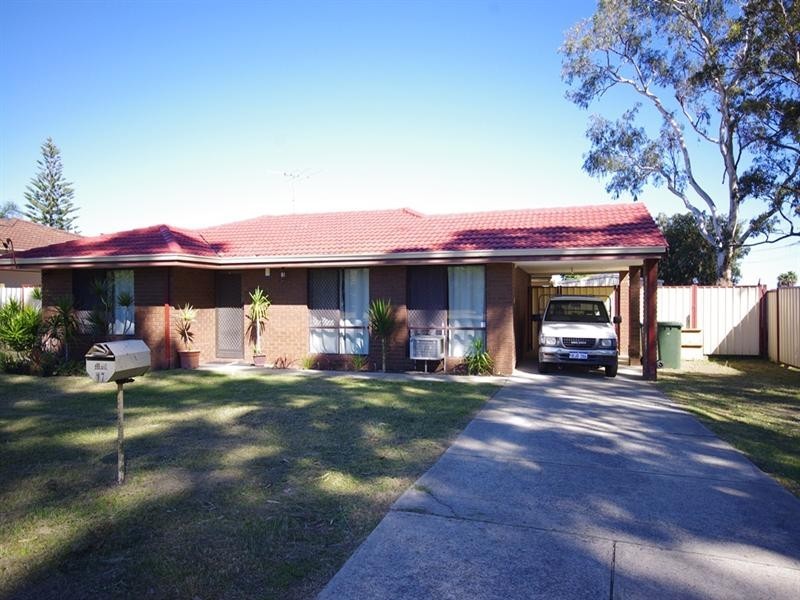 17 Arnos Way, Girrawheen WA 6064