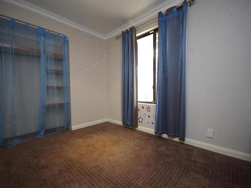 17 Arnos Way, Girrawheen WA 6064