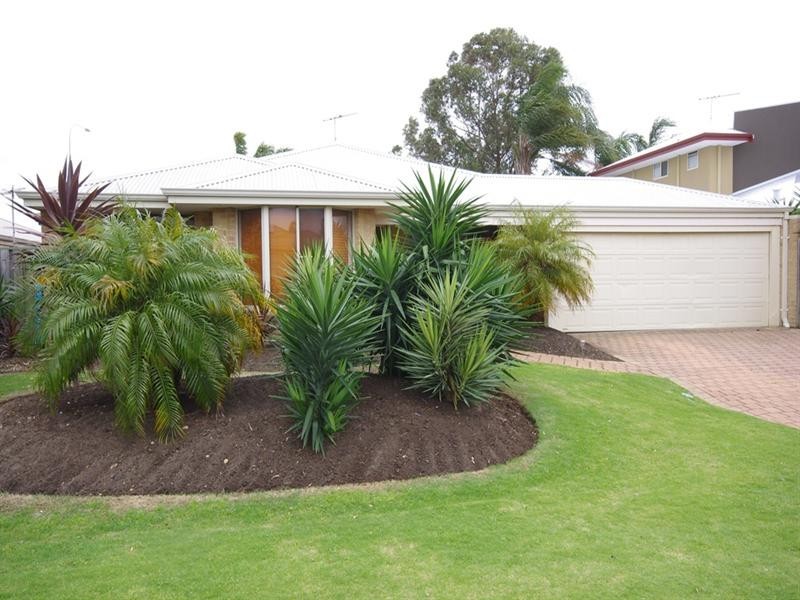 19 Valley Views Drive, Landsdale WA 6065