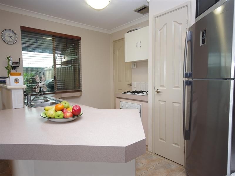 19 Valley Views Drive, Landsdale WA 6065