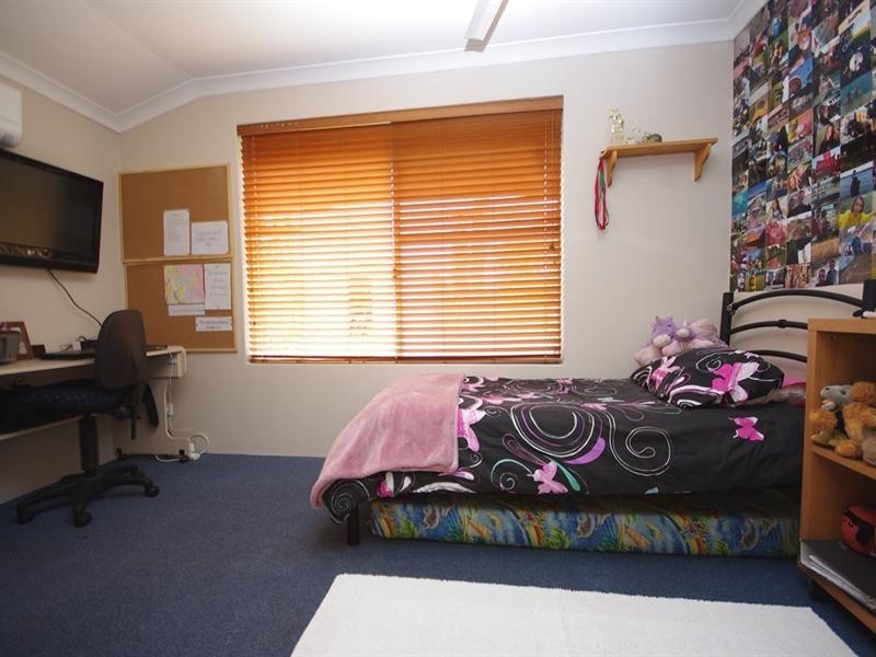 19 Valley Views Drive, Landsdale WA 6065