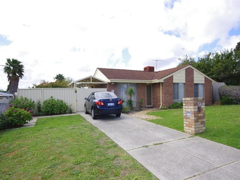 11 Augustus Way, Marangaroo WA 6064