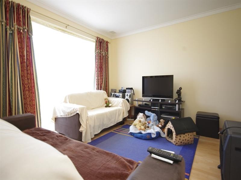 11 Augustus Way, Marangaroo WA 6064