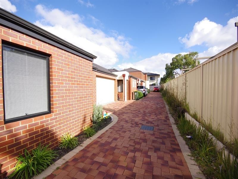 11c Ungaroo Road, Westminster WA 6061